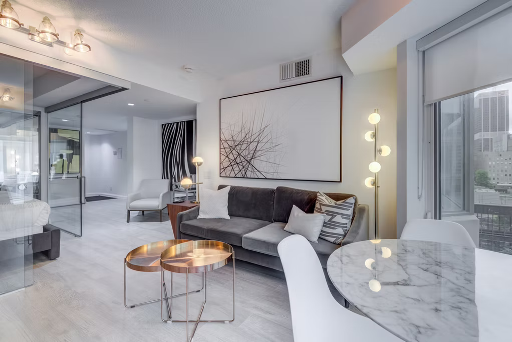 Avalon Suites Yorkville photo 32