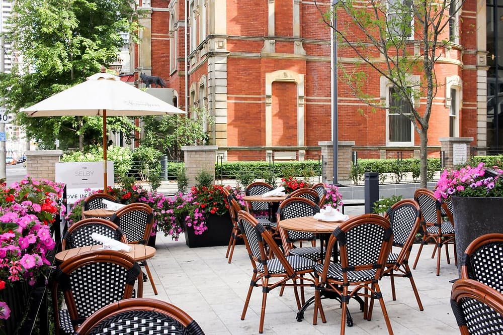 Best Patios to Visit in Downtown Toronto for Travellers