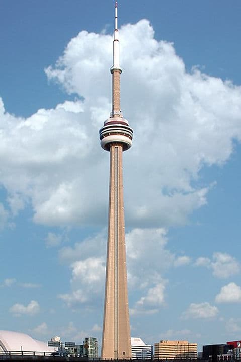 Where to Stay in Toronto near the CN Tower?