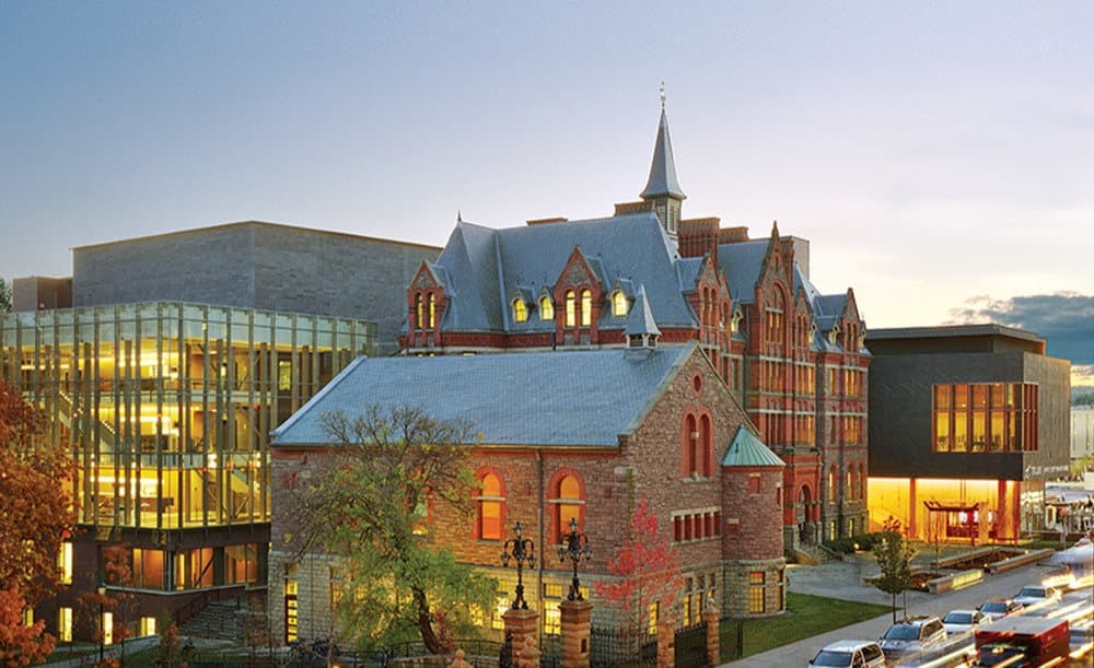 Where to stay in Toronto near the Royal Conservatory of Music?
